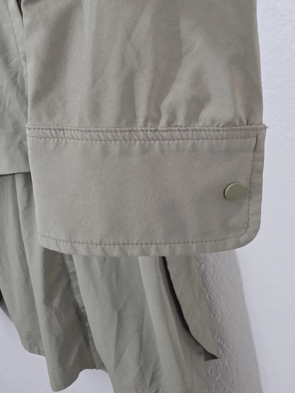 Athleta Northstar Shirt Snap Button Olive Green Lightweight Drawstring Women Med - Picture 7 of 11
